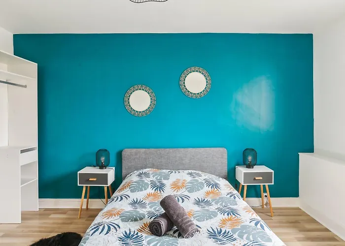 Moderne Pres Du Circuit 24h *